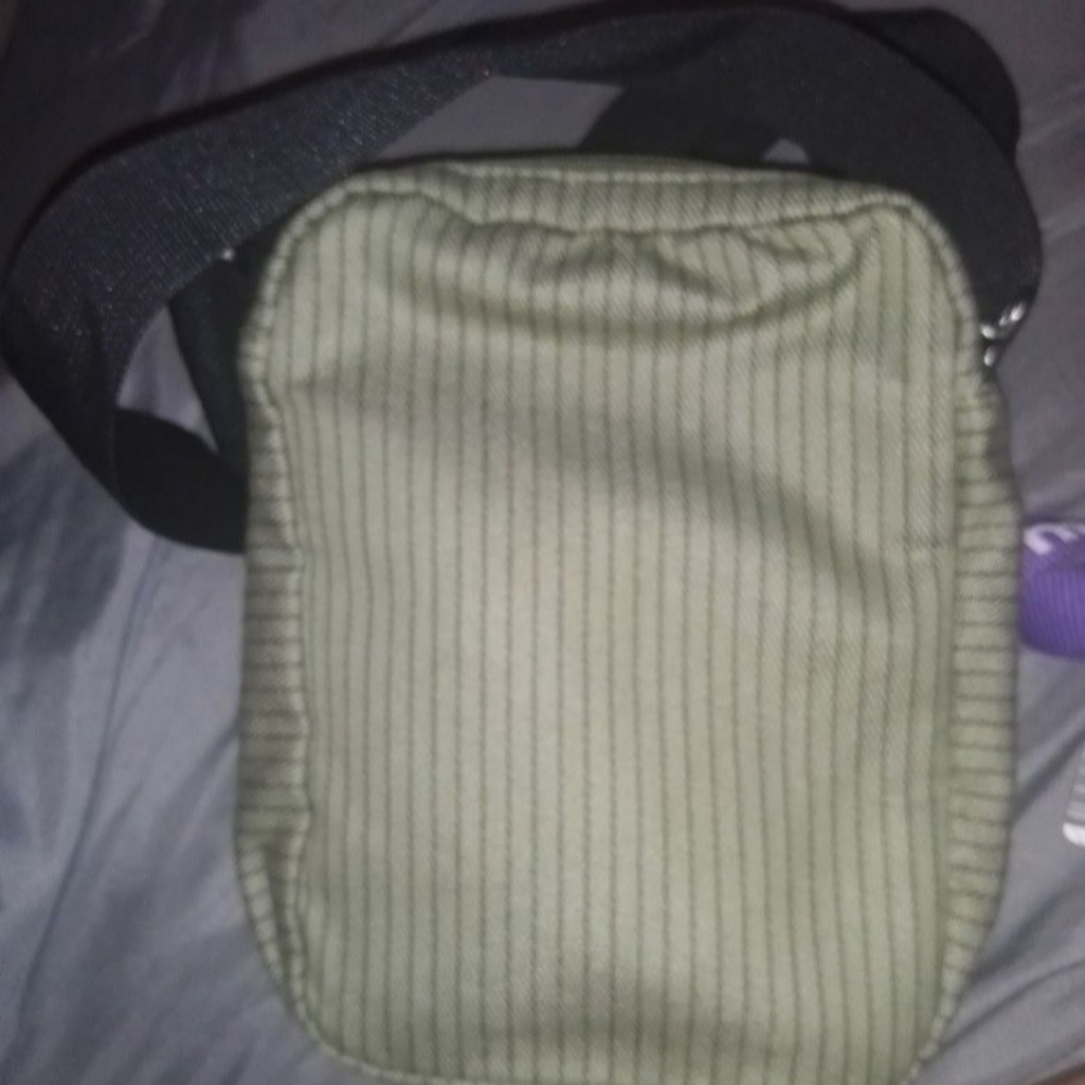 Purse - Picture 3 of 3